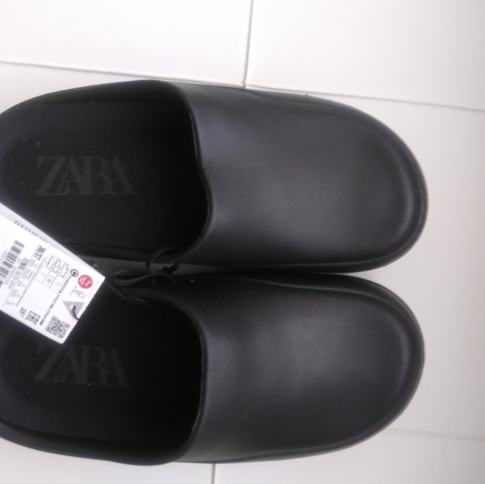 Zara slip- ons